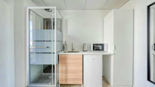 Apartments in Bobigny - photo 2