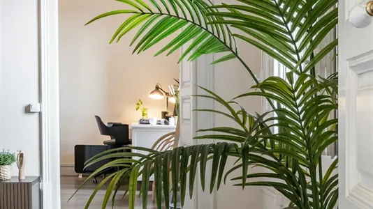 Rooms in Barcelona Ciutat Vella - photo 8