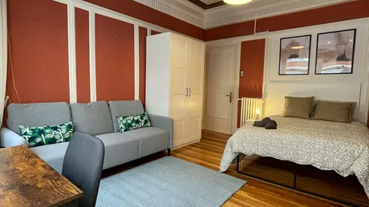 Rooms in Bilbao - photo 4