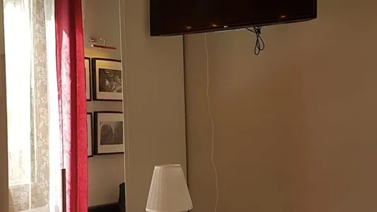 Rooms in Florence - photo 7