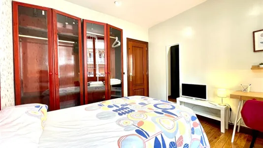 Rooms in Bilbao - photo 7