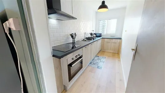 Rooms in Lyon - photo 9