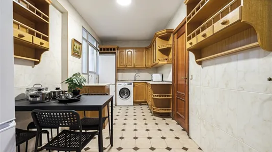 Rooms in Guadalajara - photo 7