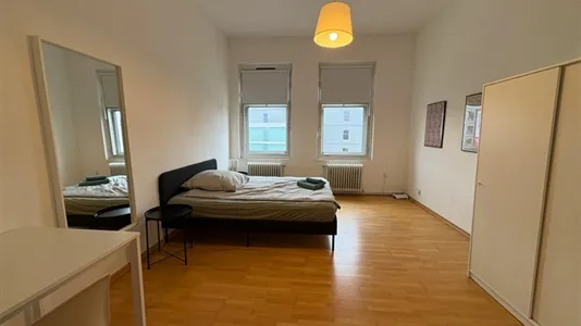 Rooms in Berlin Charlottenburg-Wilmersdorf - photo 1