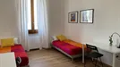 Room for rent, Milano Zona 2 - Stazione Centrale, Gorla, Turro, Greco, Crescenzago, Milan, &lt;span class=&quot;blurred street&quot; onclick=&quot;ProcessAdRequest(7732950)&quot;&gt;&lt;span class=&quot;hint&quot;&gt;See streetname&lt;/span&gt;[xxxxxxxxxxxxx]&lt;/span&gt;