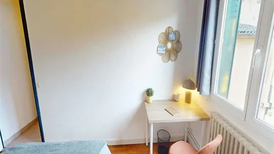 Rooms in Lyon - photo 5