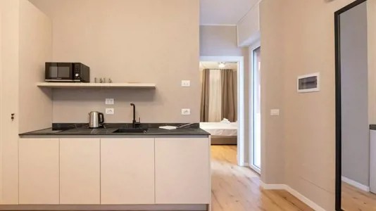Apartments in Milano Zona 8 - Fiera, Gallaratese, Quarto Oggiaro - photo 3