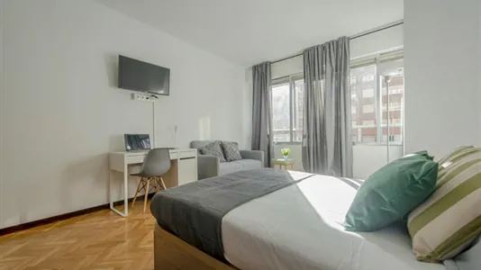 Rooms in Madrid Tetuán - photo 2