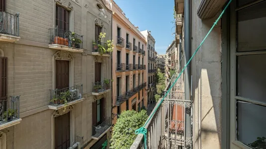 Rooms in Barcelona Ciutat Vella - photo 5