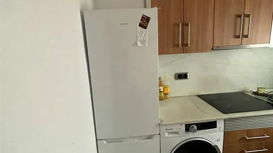 Rooms in Barcelona Sant Martí - photo 8