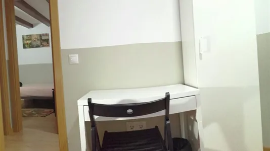 Rooms in Barcelona Ciutat Vella - photo 4