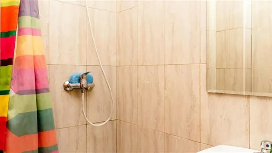 Rooms in Barcelona Ciutat Vella - photo 4