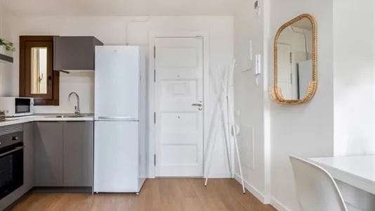 Apartments in Barcelona Ciutat Vella - photo 6