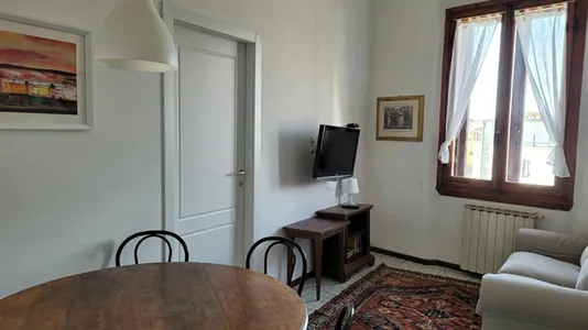 Rooms in Florence - photo 9
