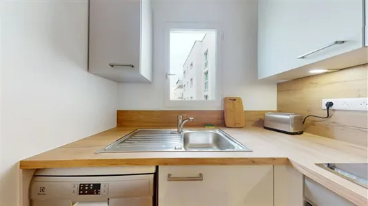 Rooms in Nanterre - photo 9