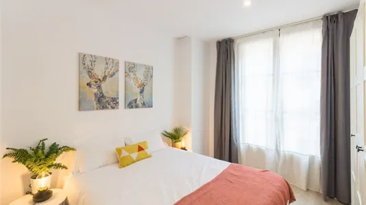 Apartments in Barcelona Ciutat Vella - photo 8