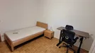 Room for rent, Frankfurt (region), &lt;span class=&quot;blurred street&quot; onclick=&quot;ProcessAdRequest(1069251)&quot;&gt;&lt;span class=&quot;hint&quot;&gt;See streetname&lt;/span&gt;[xxxxxxxxxxxxx]&lt;/span&gt;