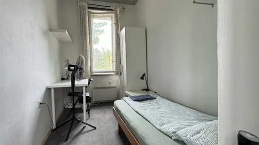 Rooms in Besnica - photo 1