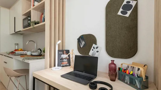 Rooms in Sevilla Triana - photo 2