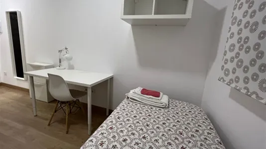 Rooms in Dos Hermanas - photo 6