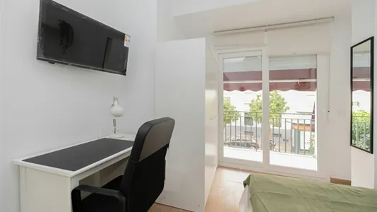 Rooms in Málaga - photo 6