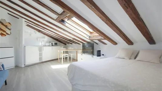 Apartments in Madrid Centro - photo 10