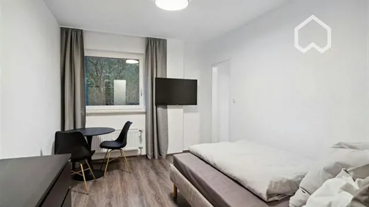 Apartments in Frankfurt West - photo 1