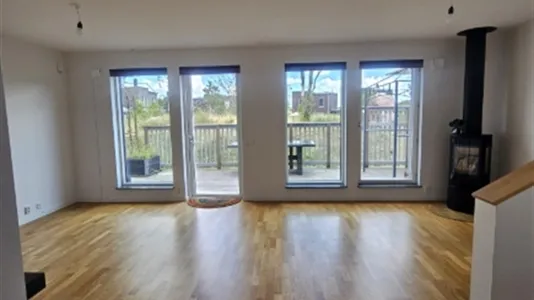 Houses in Upplands Väsby - photo 10