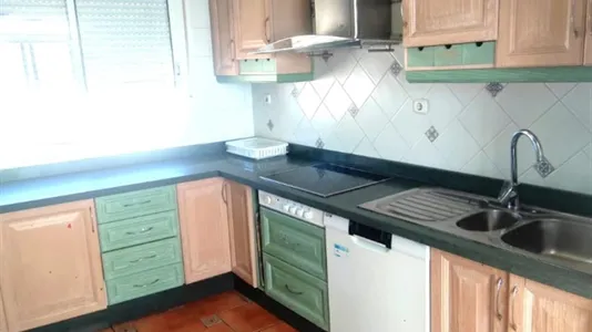 Rooms in Almería - photo 10