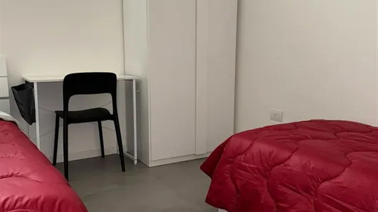 Rooms in Milano Zona 2 - Stazione Centrale, Gorla, Turro, Greco, Crescenzago - photo 10