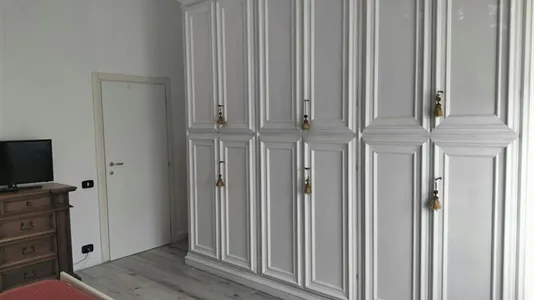 Rooms in Florence - photo 9