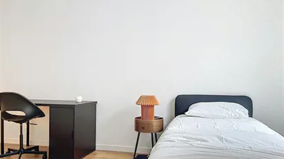 Room for rent in Nanterre, Île-de-France