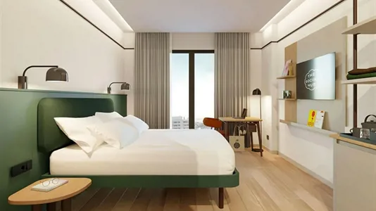Rooms in Barcelona Sant Martí - photo 1