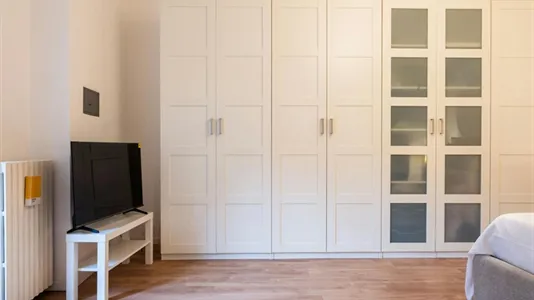 Apartments in Milano Zona 6 - Barona, Lorenteggio - photo 8