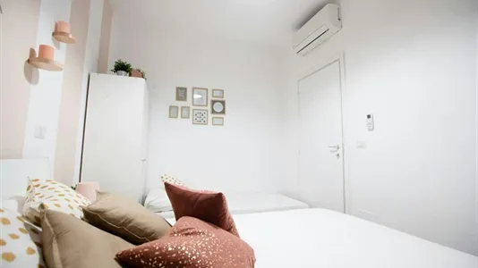 Apartments in Milano Zona 2 - Stazione Centrale, Gorla, Turro, Greco, Crescenzago - photo 5