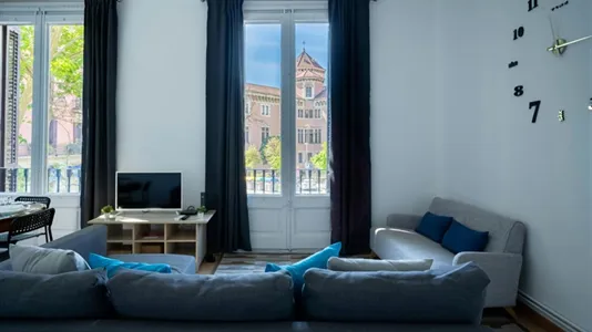 Rooms in Barcelona Eixample - photo 10