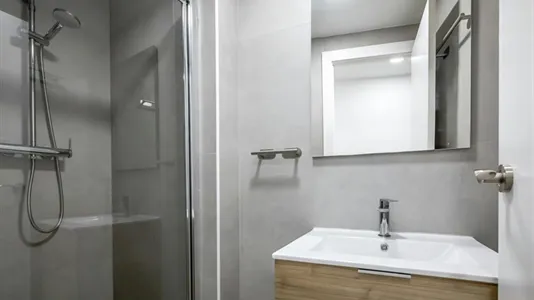 Rooms in el Camí de Vera - photo 9