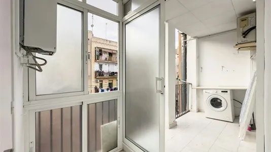 Rooms in Barcelona Sants-Montjuïc - photo 8