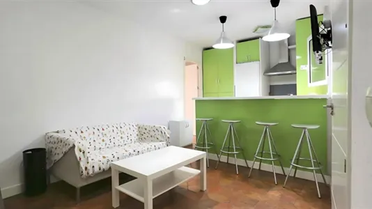 Rooms in Madrid Retiro - photo 8