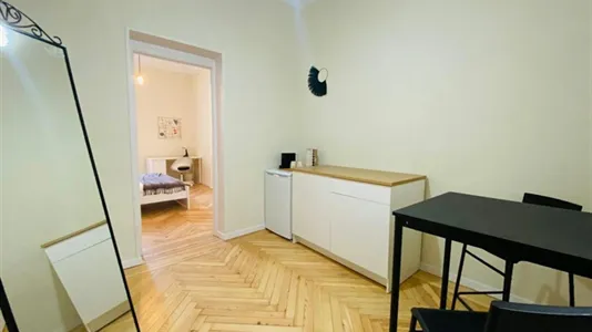 Rooms in Madrid Centro - photo 3