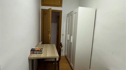 Rooms in Barcelona Eixample - photo 2
