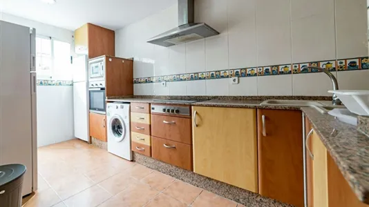 Rooms in Valencia Extramurs - photo 4