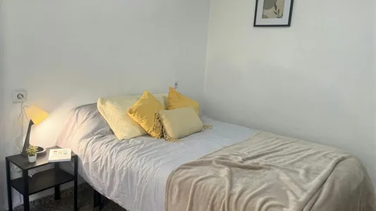 Rooms in Tavernes Blanques - photo 4