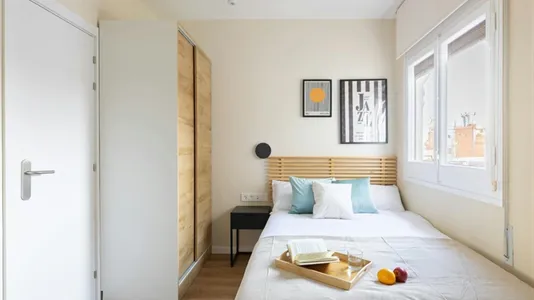 Rooms in Barcelona Eixample - photo 3
