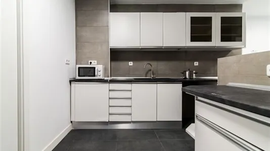 Rooms in Madrid Retiro - photo 9