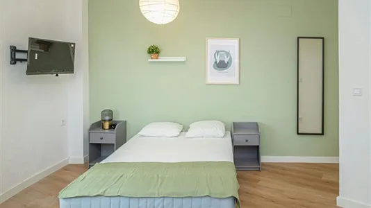 Rooms in Zaragoza - photo 7