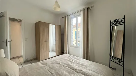 Apartments in Nanterre - photo 4