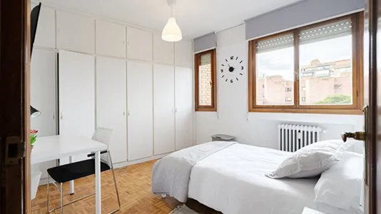 Rooms in Guadalajara - photo 4