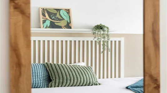 Rooms in Madrid Retiro - photo 3