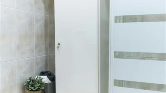 Rooms in Madrid Chamberí - photo 10